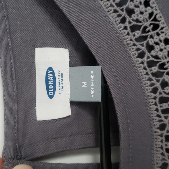 Old Navy blouse medium - Picture 2 of 7